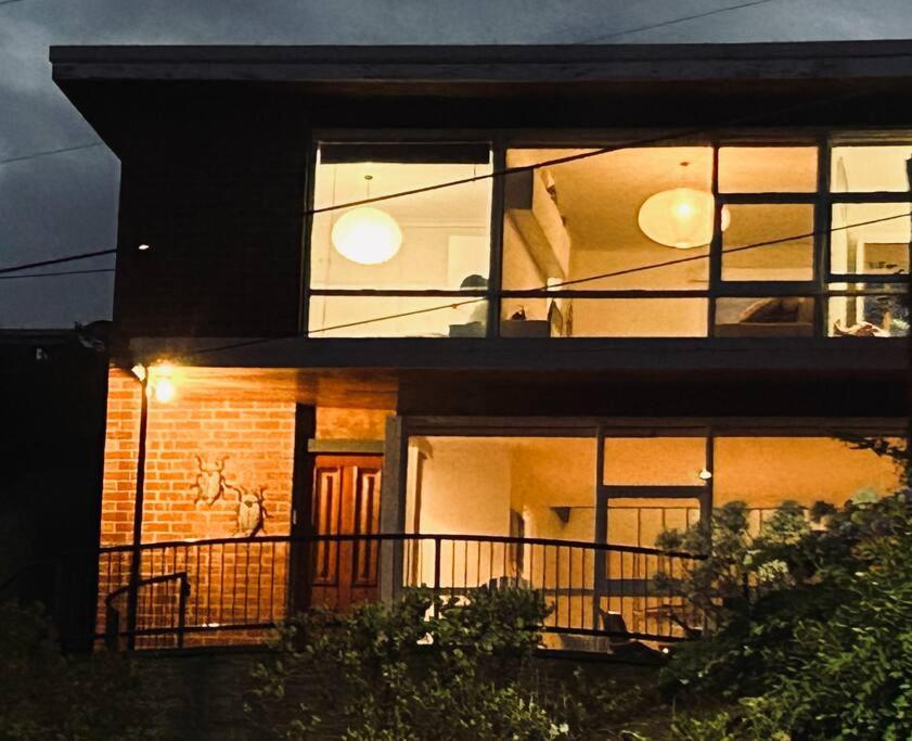 The Tassie - Luxury With Panoramic Water Views Villa Hobart Exterior photo